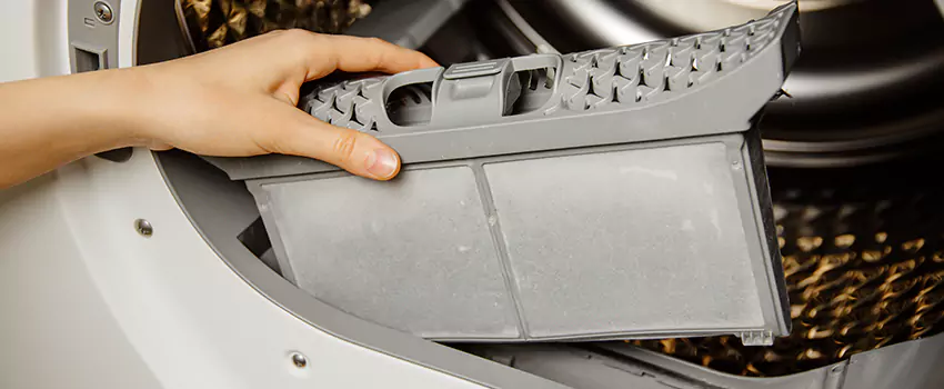 Signs Of A Clogged Dryer Lint Trap in Parkville, Maryland